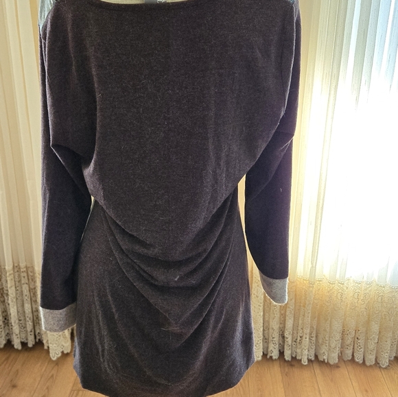 Brown sweater - Picture 4 of 4